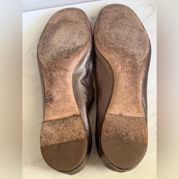 CHLOÈ Lauren Scalloped Leather Ballet Flats - Picture 11 of 12